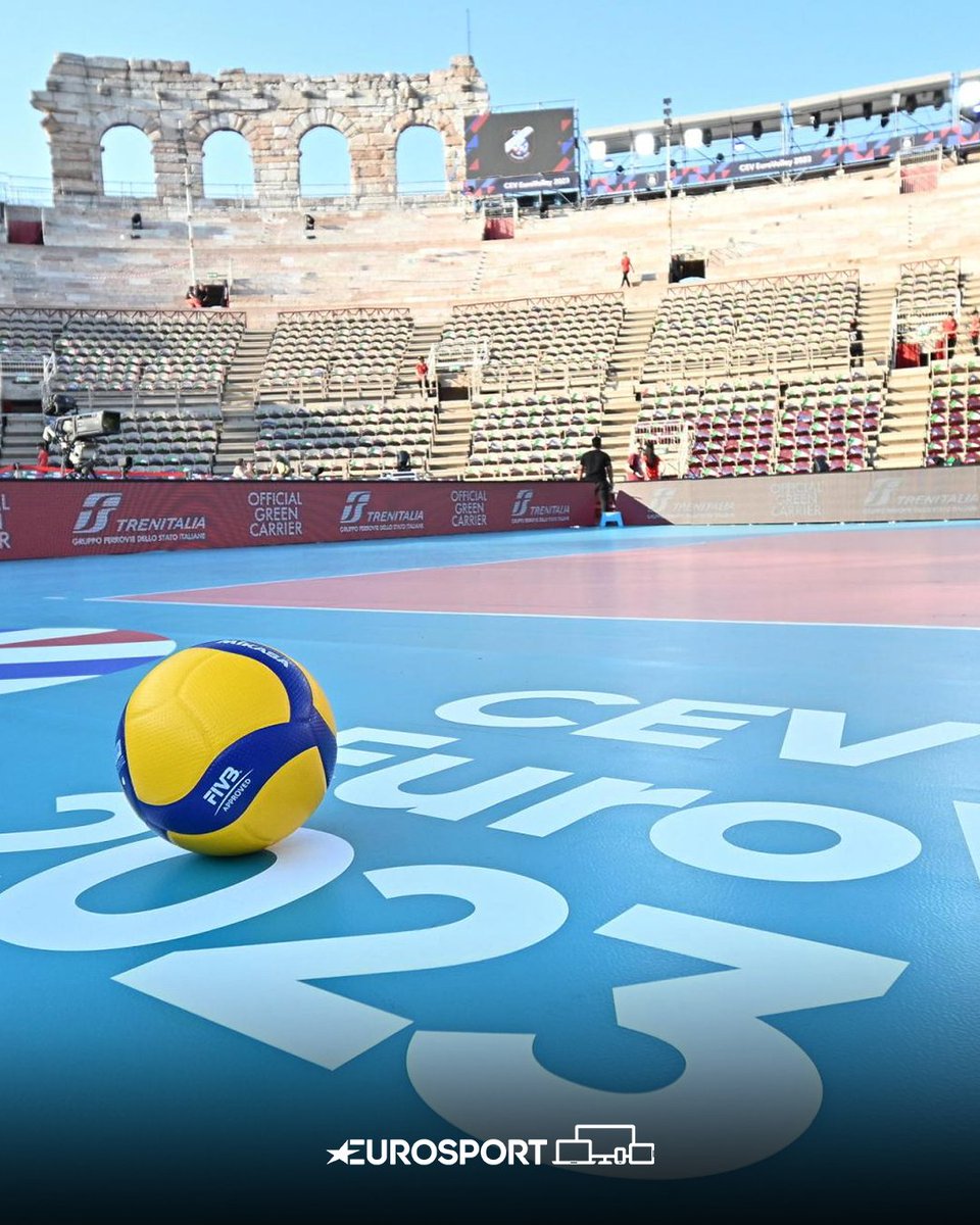 Eurosport_IT's tweet photo. Il primo match non poteva avere cornice più romantica per le Azzurre 🥰🏆🏐

#EurosportVOLLEY | #CEV | #EuroVolley2023 https://t.co/TlCX4VMjKN