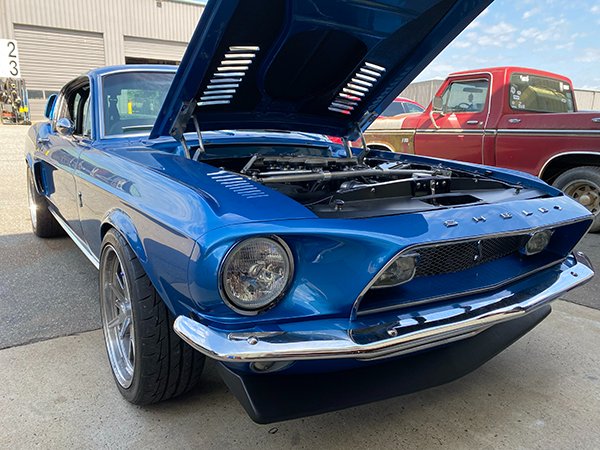 EngineBuildMag's tweet photo. We recently visited @prestigemoto and got to check out this 427 cid Ford engine in a 1968 Shelby Mustang. It's our #EngineoftheWeek sponsored by @PennGrade, Elring and NPW Companies!
https://t.co/Ln9uS7Oqun
#engines #horsepower #performance #ford https://t.co/dY3PhIxYKP