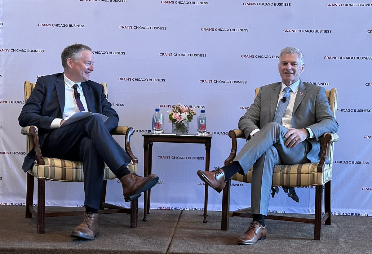 WhitneyE tweet media