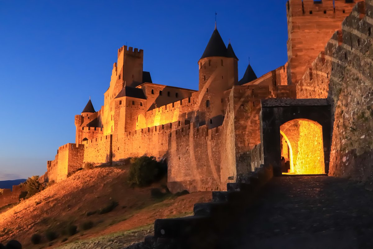 Chronicles_moon's tweet photo. Pour une fois que mon nom sera affiché autre part que sur un carnet de correspondance en début d'année.
En ce moment, ma photo est exposée dans la cité de Carcassonne ! 😱🥰 https://t.co/94abUPWQch