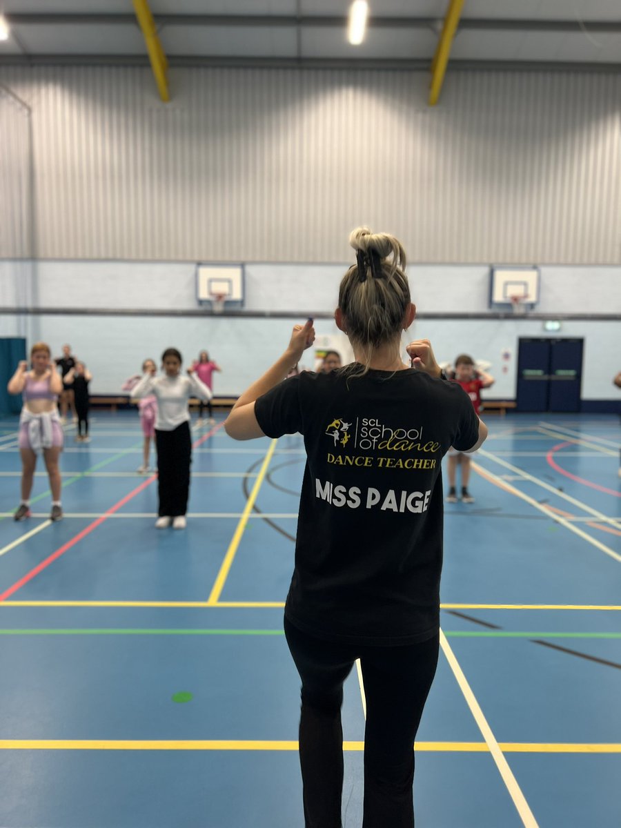 ActveCommunties's tweet image. WEEK 3 DAY 2

Jam packed full of exiting and enriching activities for all to enjoy. 

@BIGCOMEDYSHOP 
@Debgold 
@HealthySalford 
@SalfordLeisure 
@SalfordCouncil 

#SalfordSummerOfFun #HAF2023 #yourcreativemind