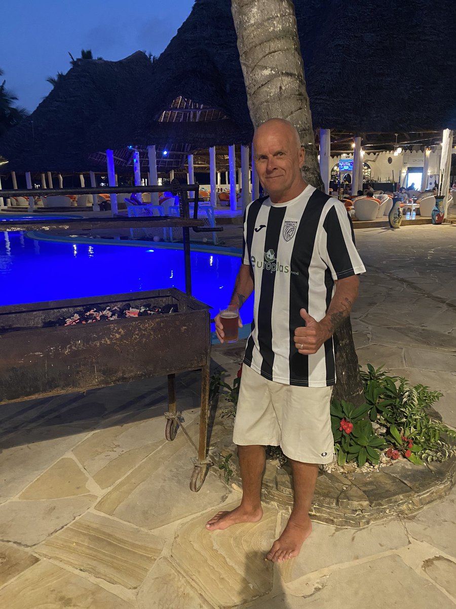 wealwaysbblue's tweet photo. @MerthyrTownFC good luck tonight from Africa UTT ⚫️⚪️⚽️ https://t.co/izB04SrP9e
