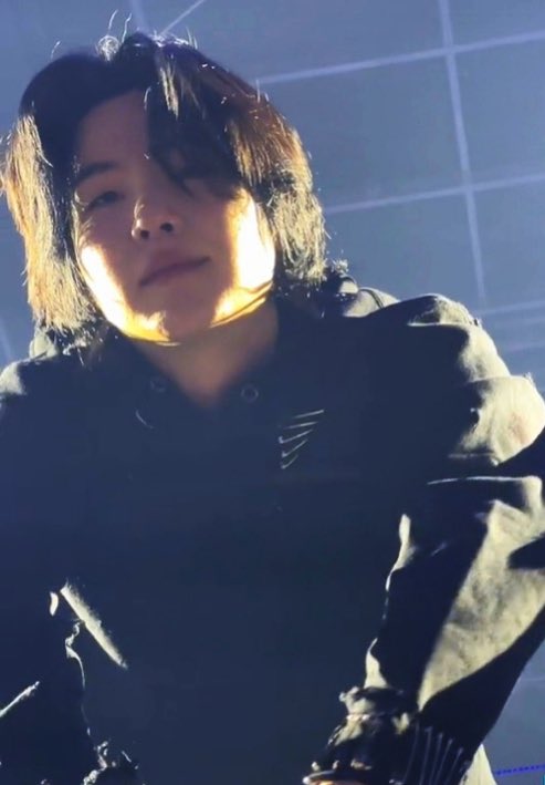 XD1998s's tweet photo. 😳 : https://t.co/KjNiaucC5Z