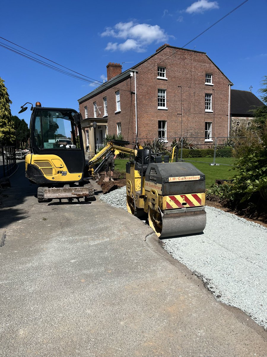 OswestrySchool's tweet photo. We are making improvements to the campus entrance. By widening the entrance can provide an easier access for vehicles and make it a safer area for pupils, staff and visitors. We hope you like the finished upgrade!
#thisisoswestry #shropshireschool #coedschool #independentschool https://t.co/SzVwXWioTg
