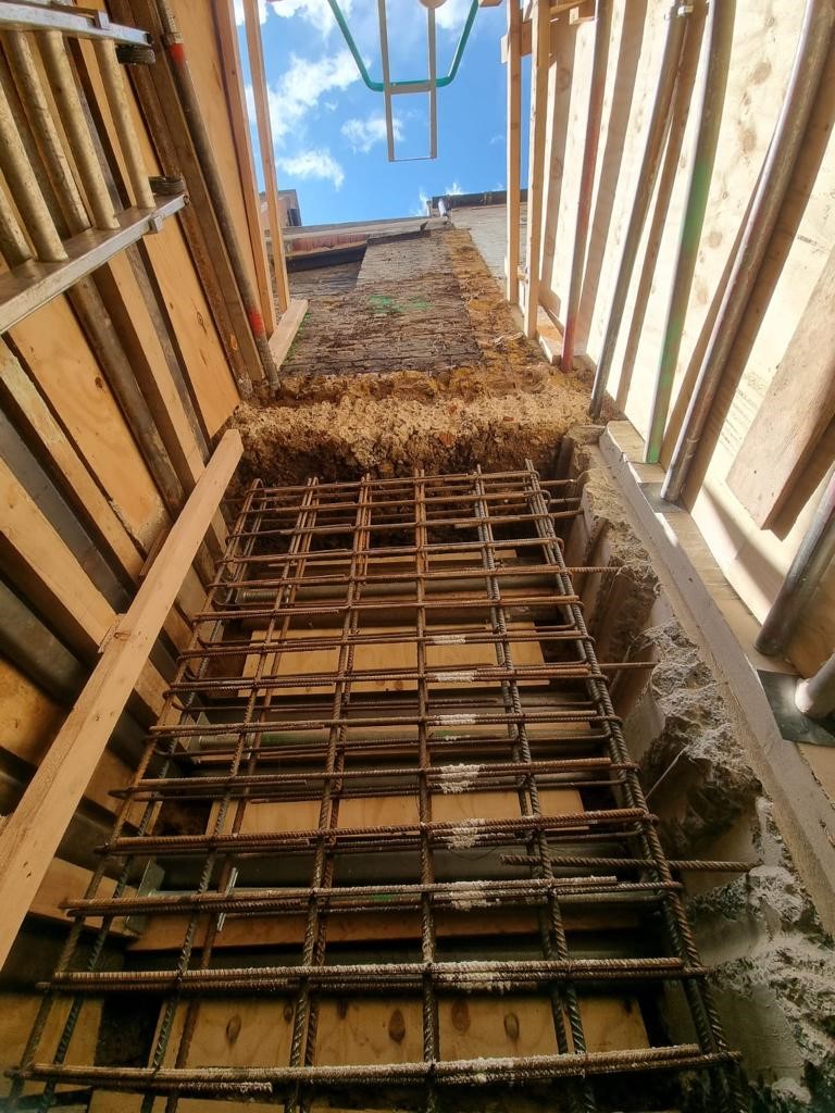 ShacaConstruct's tweet photo. #Shaca have been busy installing #underpinning to the perimeter of an existing building. 
A few progress photos below demonstrating some of the #temporaryworks #formwork #reinforcement that was installed before #concrete.

#structuralalterations #londonconstruction https://t.co/c2RfMSADIB