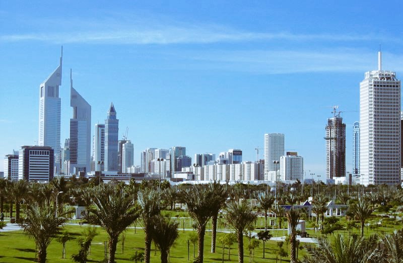 Volkstaat10's tweet photo. I know lots of Afrikaners in Dubai will agree. Look how Dubai has made gardens and trees flourish in the desert! Even their manhole covers are ornate and beautiful. Amazing what can be done to a desert in just one generation. #BouDieStad #BuildTheCity #Orania https://t.co/M04EOhOAEK