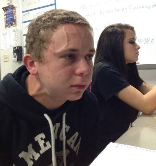 Gerizekalı biriyle diyaloğa girince Kova Burçları