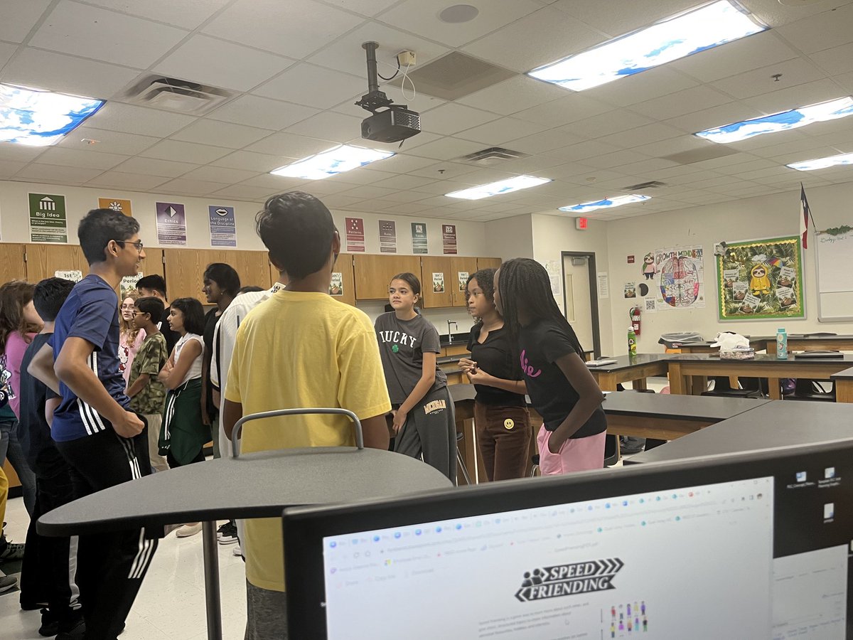 Speed Friending in advisory ⁦<a href="/KamilahSHolmes/">Kamilah Holmes</a>⁩ ⁦<a href="/QV_Raiders/">Quail Valley Middle School</a>⁩ ⁦<a href="/rwootenits/">Rachelle Wooten</a>⁩ #QKnow
