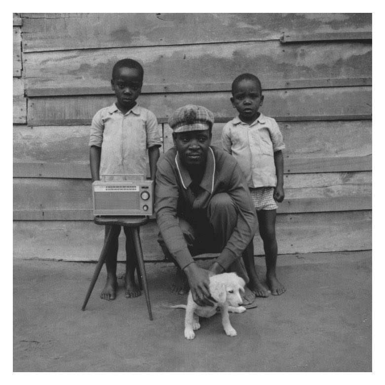 sunujournal's tweet photo. All photographs ©Studio Pellosh, courtesy of Emmanuèle Béthery).

#SUNUnotes #SUNUjournal https://t.co/DvSgmu14nd