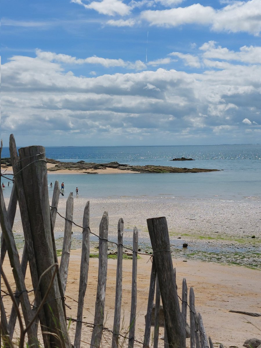 arnohedouin's tweet photo. #Normandie #Manche #ValDeSaire #Cotentin #Barfleur #Gatteville #Reville https://t.co/MuHzbLONQ7