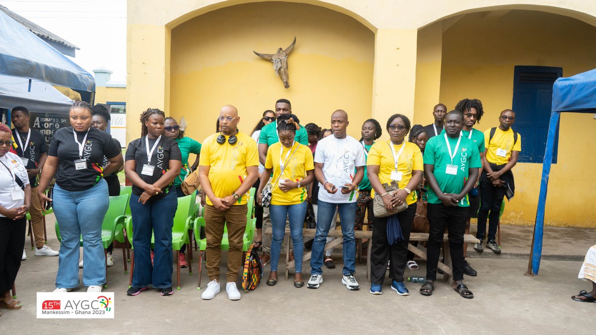 AYGConvergence1's tweet photo. The AYGC delegates paid a courtesy call on the Chiefs of Elmina ahead of the visit to Elmina Castle to learn about the history and culture of the ancient town. #AYGC #AYGC2023 https://t.co/IdeFvUjAQK