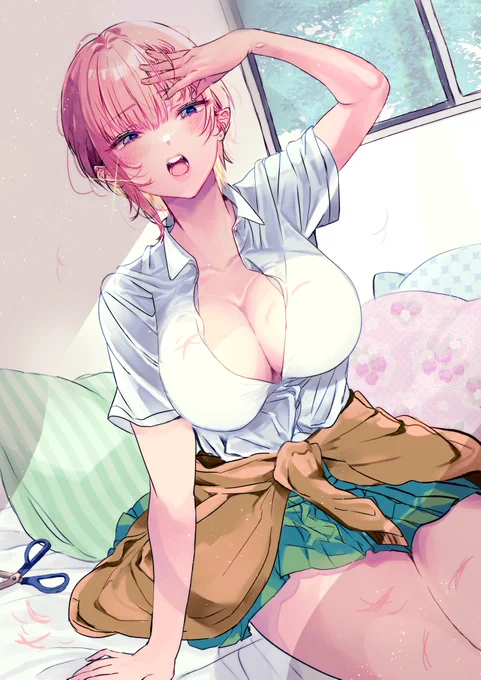 前髪切りそろえすぎちゃった……!ヘン、かな?中野一花原作で最初ら辺に前髪揃ってたよねあれすきでした 
