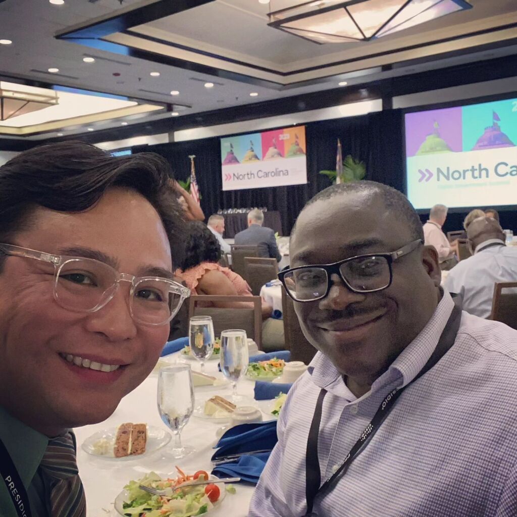 BigProjectsInc's tweet image. Taking time to sharpen the saw with a great colleague. #govtechlive instagr.am/p/Cv-NV7Lr7UI/