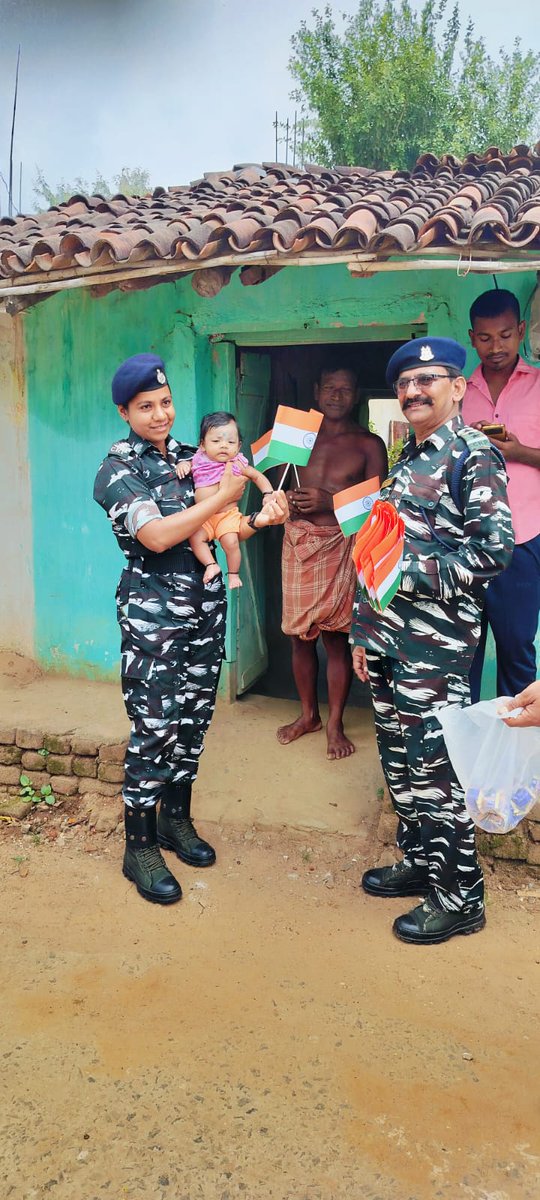 commandant19bn's tweet photo. Tiranga Rally" under #HarGharTiranga  as part  of   #AzadiKaAmritMahotsav conducted by #19BN CRPF  Huge gathering showcasing patriotism and national integration. https://t.co/ClzDCboMNr