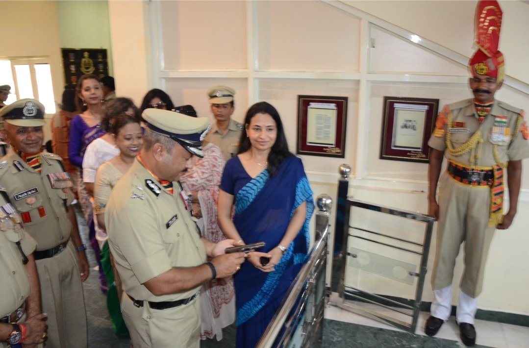 <a href="/BSF_India/">BSF</a> #DG #NitinAgrawal inaugurates newly constructed #BSFWarMemorial of #Martyrs at #JCP #Hussainiwala #Ferozepur. He also visited #BSFMuseum &amp; felt honoured to hold #ShaheedBhagatSingh #Pistol.

 <a href="/BSF_Punjab/">BSF PUNJAB FRONTIER</a> <a href="/BSF_Kashmir/">BSF Kashmir</a> <a href="/bsf_jammu/">BSF JAMMU</a> <a href="/BSF_SDG_WC/">BSF Western Command</a> <a href="/BSF_Rajasthan/">BSF RAJASTHAN</a> <a href="/BSF_Meghalaya/">BSF MEGHALAYA</a>