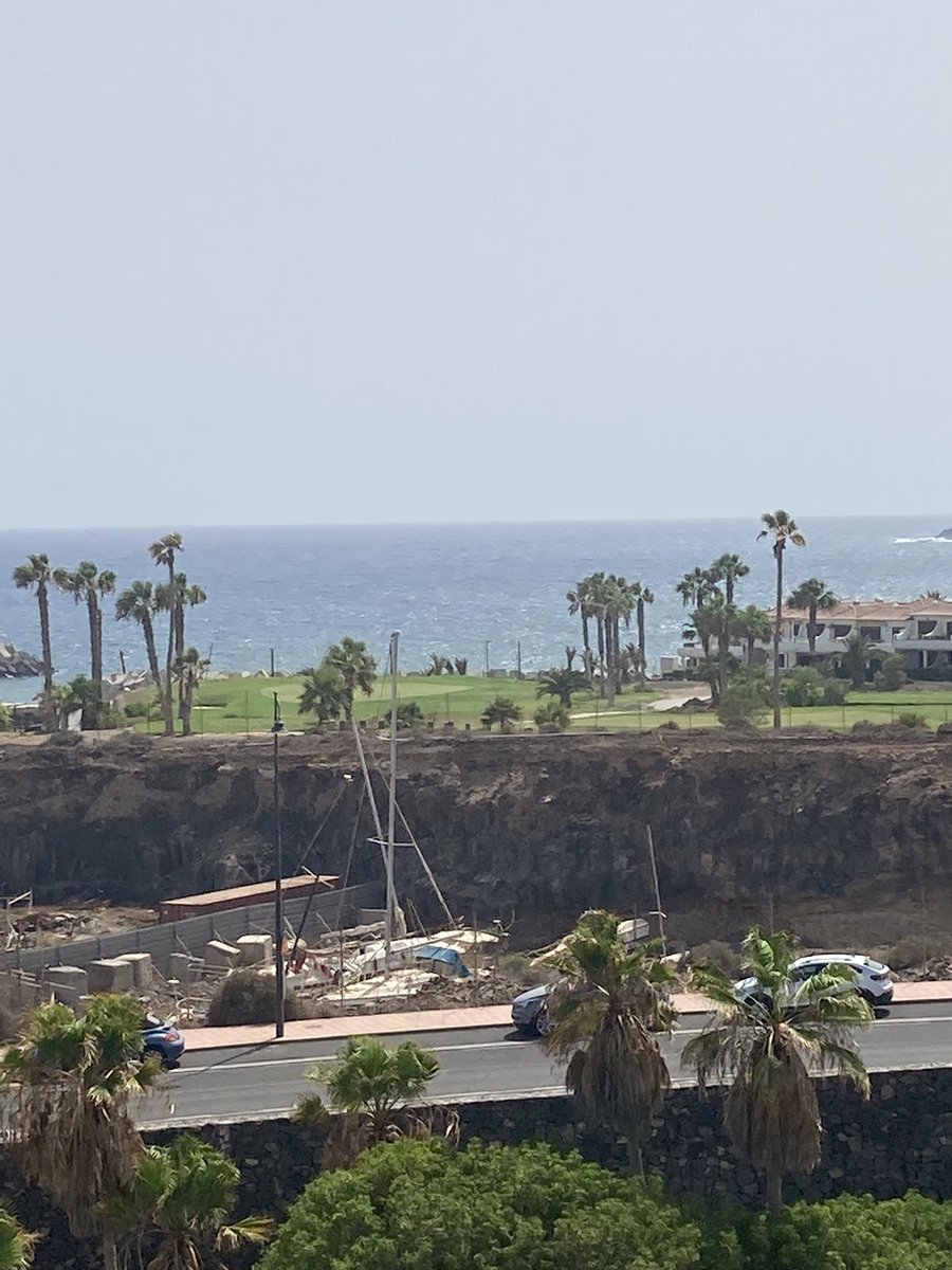 Dfirthy84's tweet photo. Baking in Tenerife recon I could reach that par 3 from my balcony if I hit driver #golf https://t.co/jztLnTBXGB