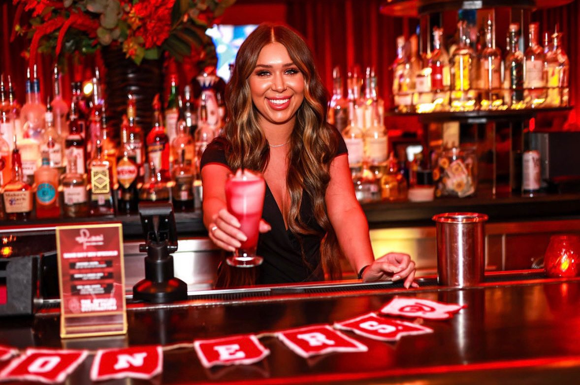 OUDallas's tweet image. THE OUCOD OFFICIAL WATCH PARTY LOCATION: Sfuzzi

WHERE: 2401 N Henderson Ave 
Dallas, TX 75206

KICK-OFF PARTY: August 24th @ 5PM 

Is that an OU inspired swirl I see? It sure is! Come try it for yourself every game day &amp;amp; at the kickoff! 

❤️🏈✨ #BOOMSOON ☝🏼