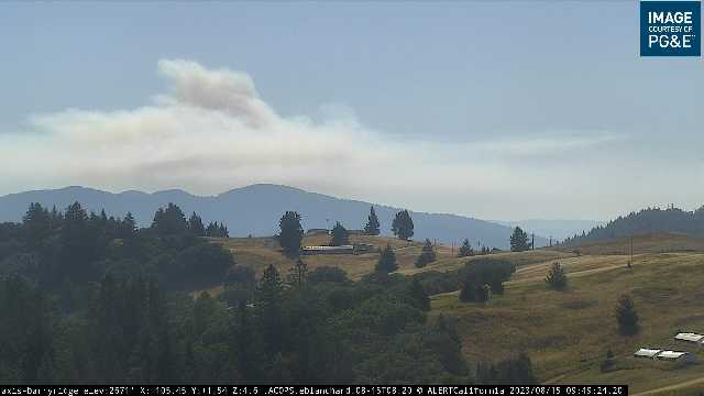 Alec_wx's tweet photo. The #pilotfire in Humboldt county is starting to wakeup. Its an incident composed of multiple fires that were started by lightning yesterday. #cawx #firewx https://t.co/j0wZKvkGET