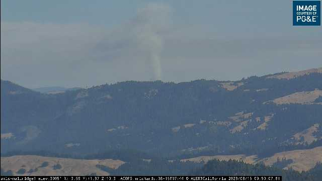 Alec_wx's tweet photo. The #pilotfire in Humboldt county is starting to wakeup. Its an incident composed of multiple fires that were started by lightning yesterday. #cawx #firewx https://t.co/j0wZKvkGET