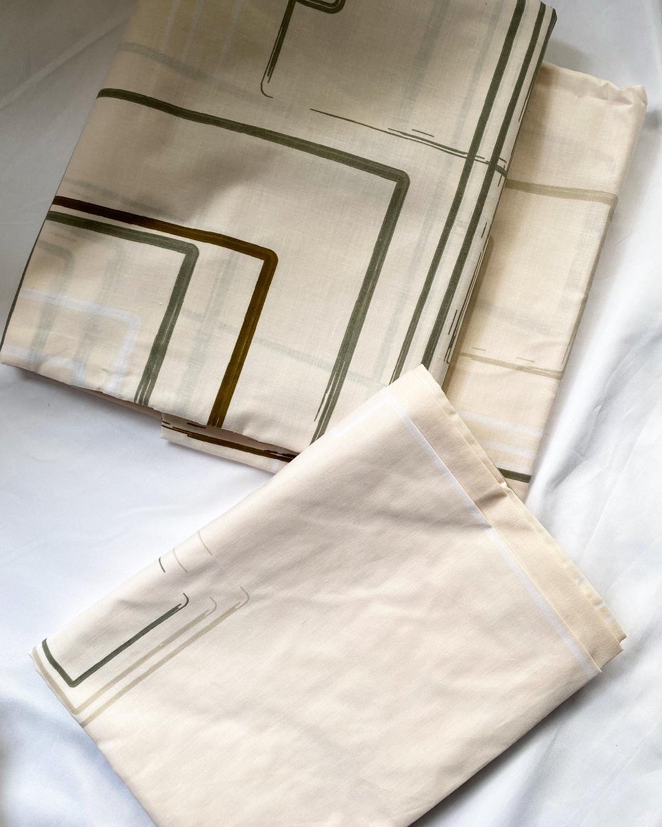 MARTES DE NUEVA COLECCIÓN!!!!!!!

Vive la experiencia de nuestro juegos de sábanas 150 hilos algodón para entrega inmediata.

Viene:
Dos fundas de almohadas.
Sábana ajustable.
Sábana protectora.

Medidas disponibles:
Cama 140x190 doble.

Envíos nacionales seguros.