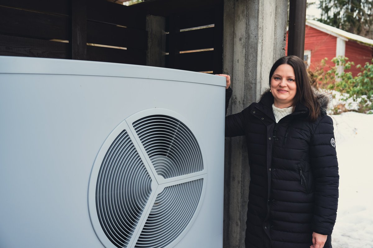 Ilmastotekoja tehdään askel kerrallaan. Asiakkaamme vaihtoi maatilansa öljylämmityksen ilmavesilämpöön sekä säästöjen että ympäristösyiden vuoksi. Lue haastattelu! 😊🙌tomallensenera.fi/ilma-vesilampo…

#ilmavesilämpö #ilmavesilämpöpumppu #vesiilmalämpö #vesiilmalämpöpumppu #vilp #ivlp