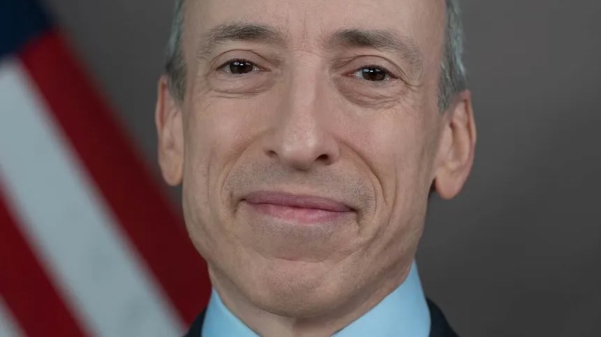 BitcoinNewsCom's tweet image. BREAKING: 🇺🇸 SEC delays all ETF approvals to early 2024 👀😲