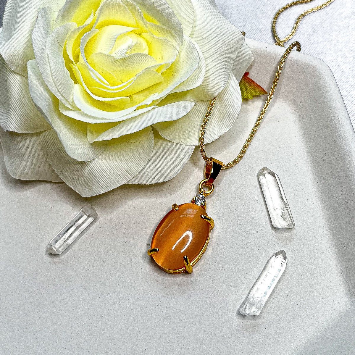 the clementine necklace ✨