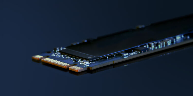 New data tracks failure rates of 13 #SSD models, going back up to 4 years: buff.ly/3YKkdes