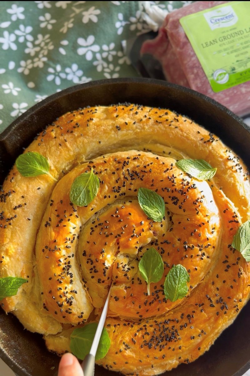 Throwback to these absolutely delicious Rose #Borek/Spiral puff pastries with Ground #Lamb! 🥐🍖

Made with the finest ingredients, including 1lb of our antibiotic-free Crescent Foods ground lamb, this recipe is a #flavorful delight 🌿🌶️