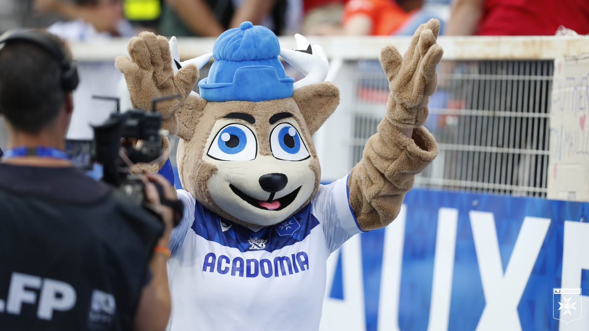 AJ Auxerre tweet media