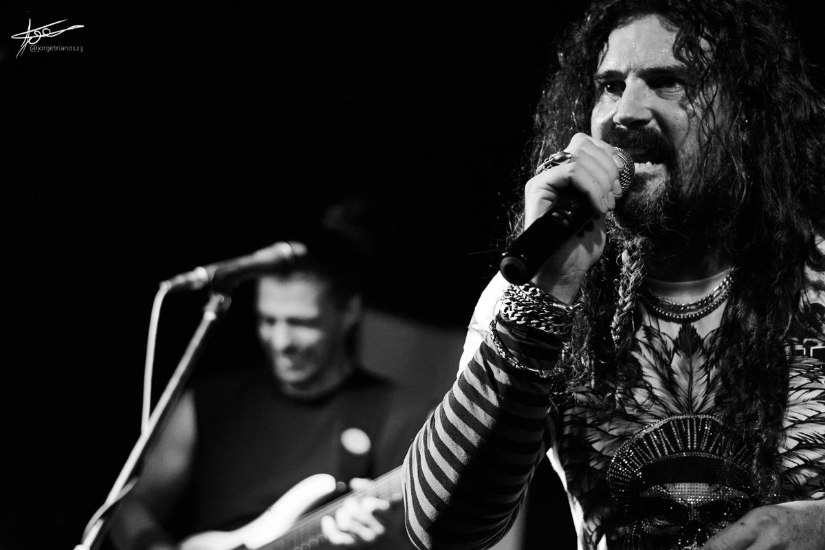 lethargus_metal's tweet photo. ACTITUD.
📸 Jorge Triano
#Lethargus #DespiertaDelLetargo #Música #Metal #PowerMetal #HeavyMetal #ProgMetal #MetalEspañol https://t.co/pad9KWg49H