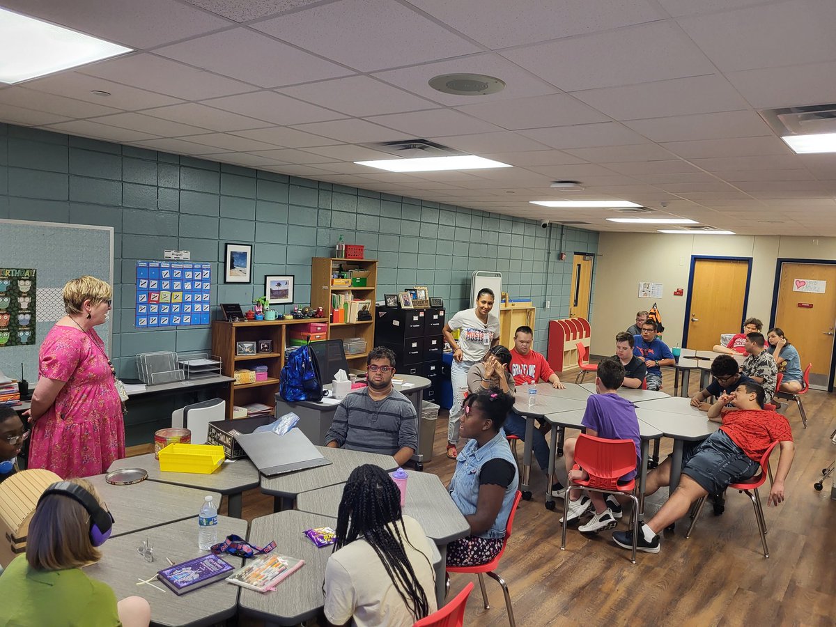 It's a great day when we get to welcome our students back to class! We're excited because we have lots of new friends this year as our classes doubled in size. Going to be a fun year as only RISE can experience! Let's get this thing going! #ghsunity