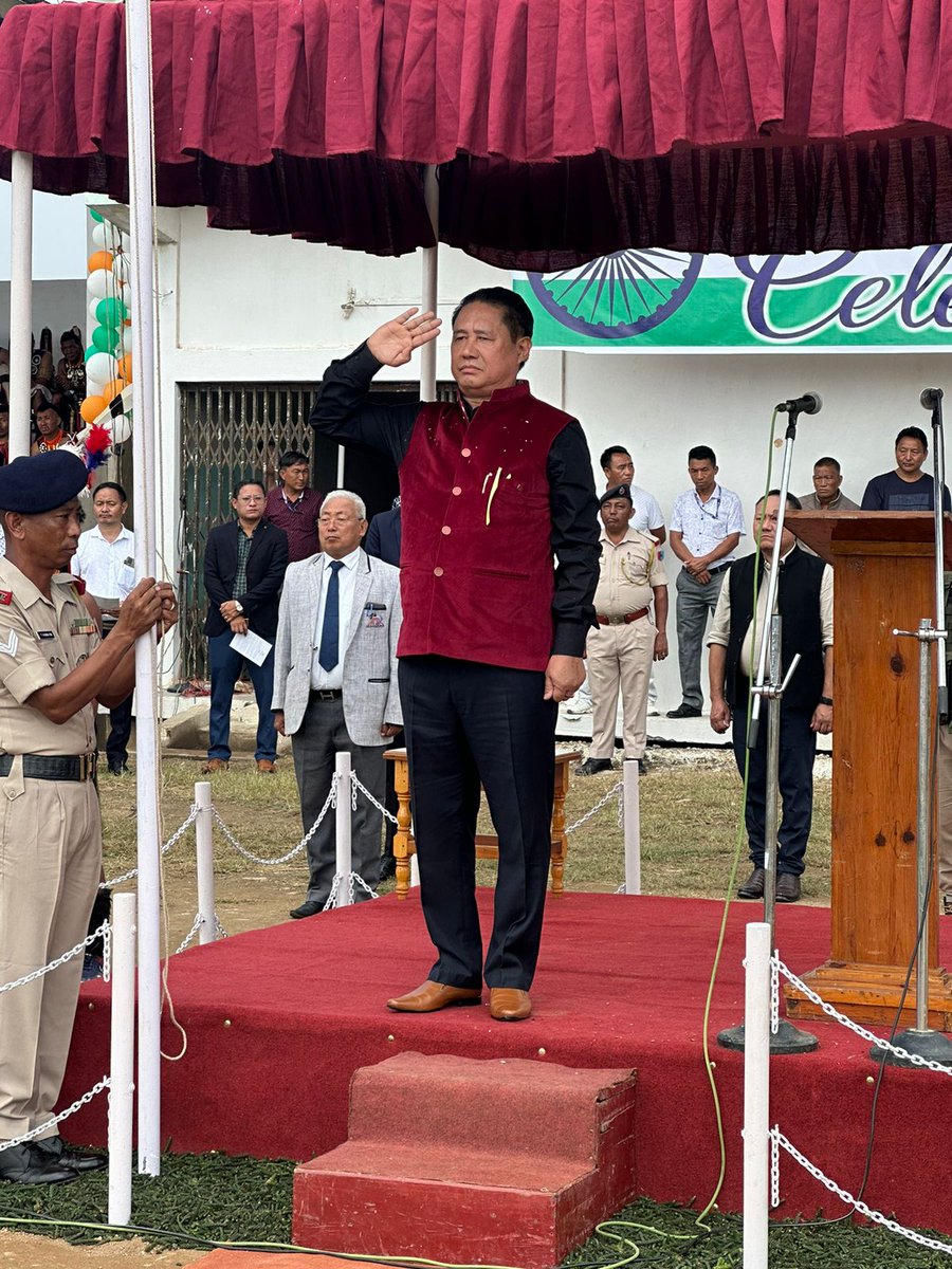 Nuklutoshi1's tweet photo. It has been my honour to have attended the 77th Independence Day Celebration and to have hoisted the National Flag in Kiphire District; followed by the inauguration of Stall Exhibition and CCTV Installation at Police Stations under Kiphire District. https://t.co/vFqcOQg2v9