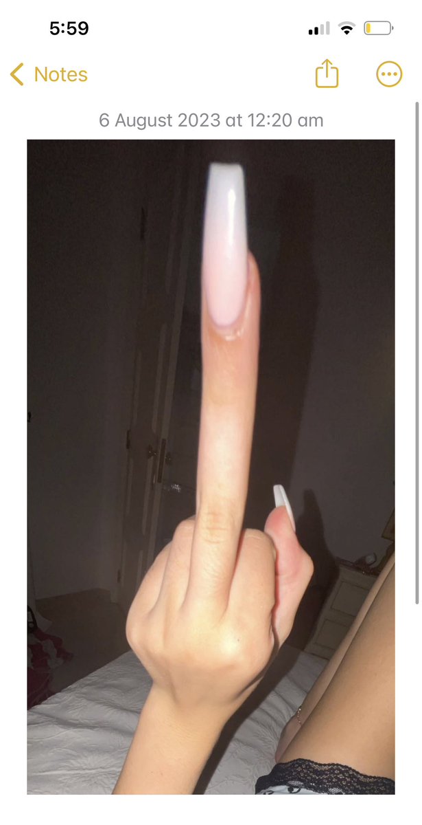 millzaaa_'s tweet photo. #MaxGGsNotes it’s funny cause none of them make sense x https://t.co/hPPo3DsekF