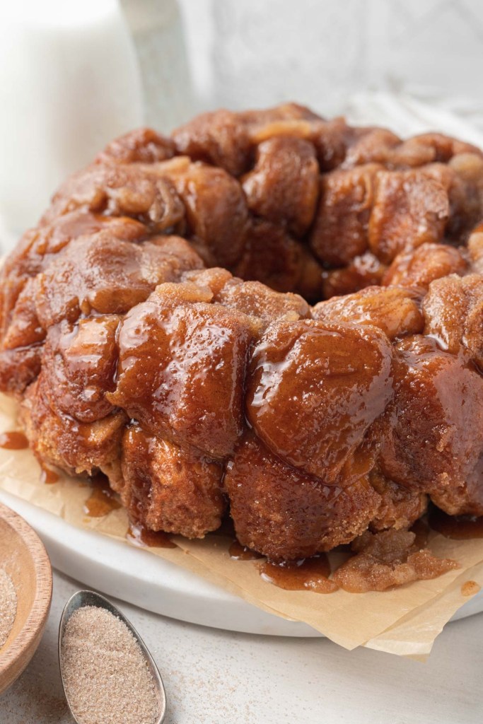 livewellbake's tweet image. Homemade Monkey Bread is coated with cinnamon sugar and sticky caramel sauce😋 This magnificent pull-apart bread is completely irresistible! #monkeybread #pullapartbread #caramelsauce #stickybread buff.ly/3mMOitz