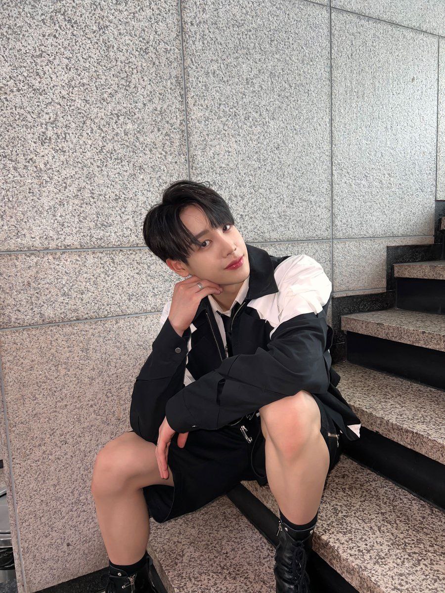 05PPUNG's tweet photo. https://t.co/F0kTf3HxJX
