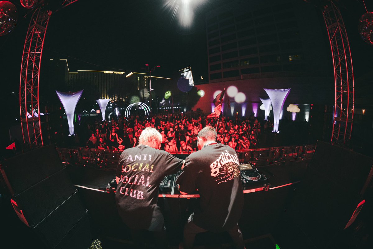 STAR SEED tweet media