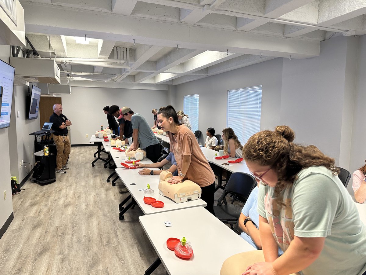 HU_DPS's tweet photo. We conducted CPR training for RAs today. We appreciate them for helping keep their residents safe, and for learning how to possibly save a life. https://t.co/SHTNgLiEBs