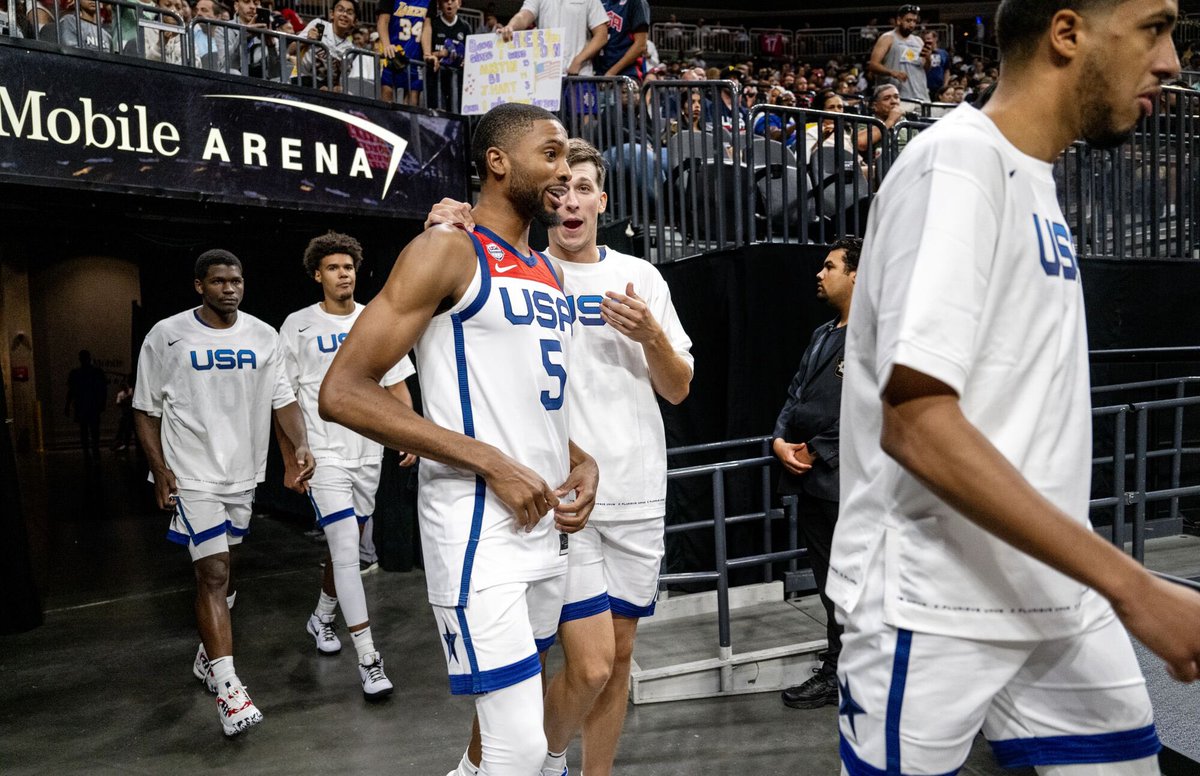 LakersLegacyPod's tweet photo. Team USA Teammates on Austin Reaves:

Mikal Bridges:

“This ain’t no underdog shit no more. He’s here.”

Brandon Ingram:

“He does all the right things - EVERY basketball guy, the ones that know - really, really love Austin.”

Meanwhile-

JoeyNFT_739:
“y’AlL MF gaSsIN ReAvEs Up!” https://t.co/28pzE7pJCJ
