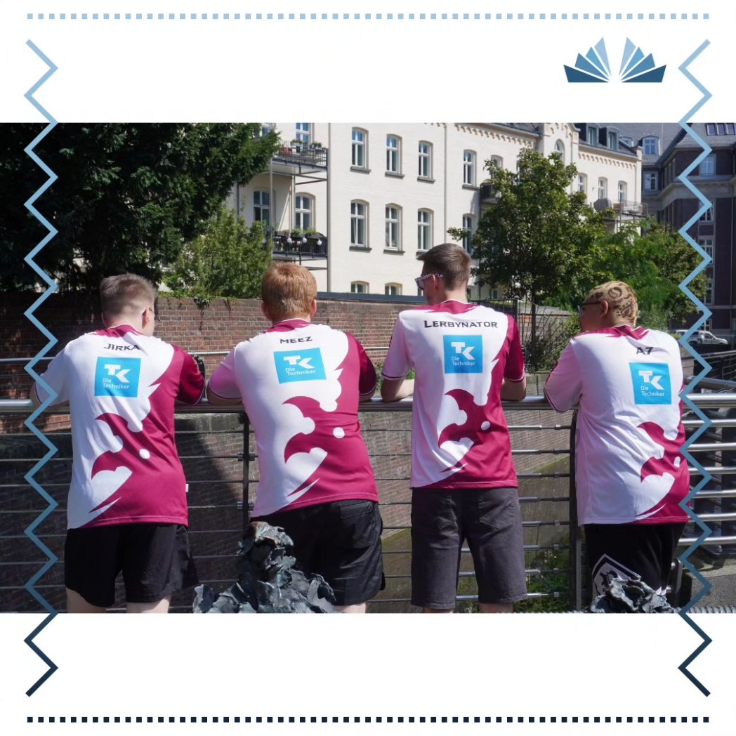 ovguesports's tweet photo. Die Innenstadt erkundet und endlich Mal beflaggt 😘 @ddorf_gaming https://t.co/LXT8ETLEvz