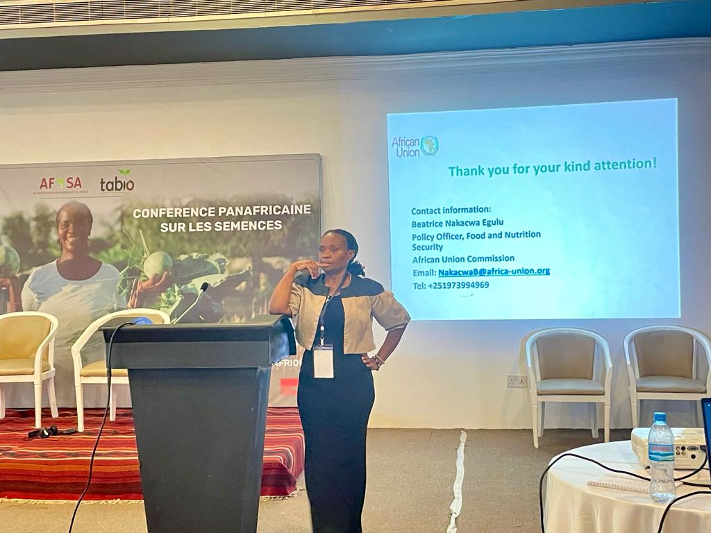 ZAAB_org's tweet photo. 'Yes – we want to believe that no one on the African continent wants to kill farmers seed systems. But, farmers' seed systems are being killed through the wrong strategies' @Million_Belay

Highlights DAY 2 #PanAfricanSeedConference. #SeedIsLife #SeedSovereignty #FMSS https://t.co/mn6JKeRuWn