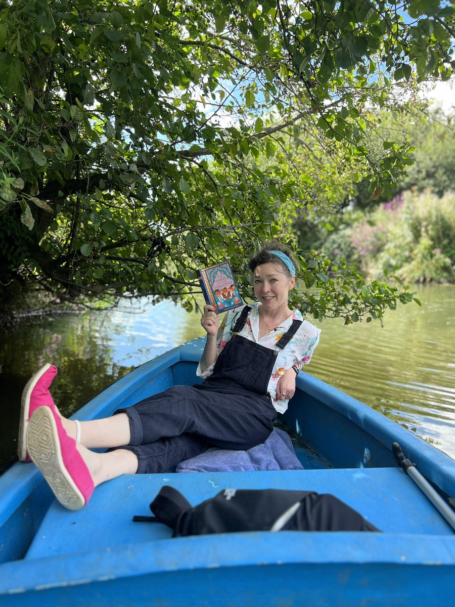 MGLnrd's tweet photo. To my delight, I was approached to write an introduction to the new @OxfordChildrens Classics edition of The Wind in the Willows. This book has been a touchstone at many pivotal points in my life, so it is a great honour to introduce it to new readers. Available @Waterstones https://t.co/34SLmc9XDO