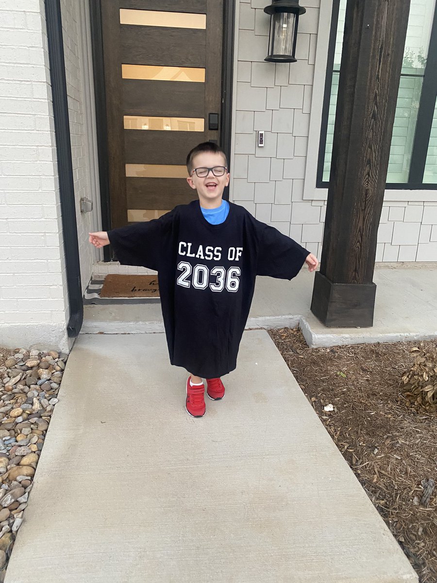 mrsgrossctms's tweet photo. First day of Kinder at @OCTaylorTigers and 8th year teaching at CTMS for us. #gcisdfirstday @GCISD https://t.co/zrHvdkI0E9