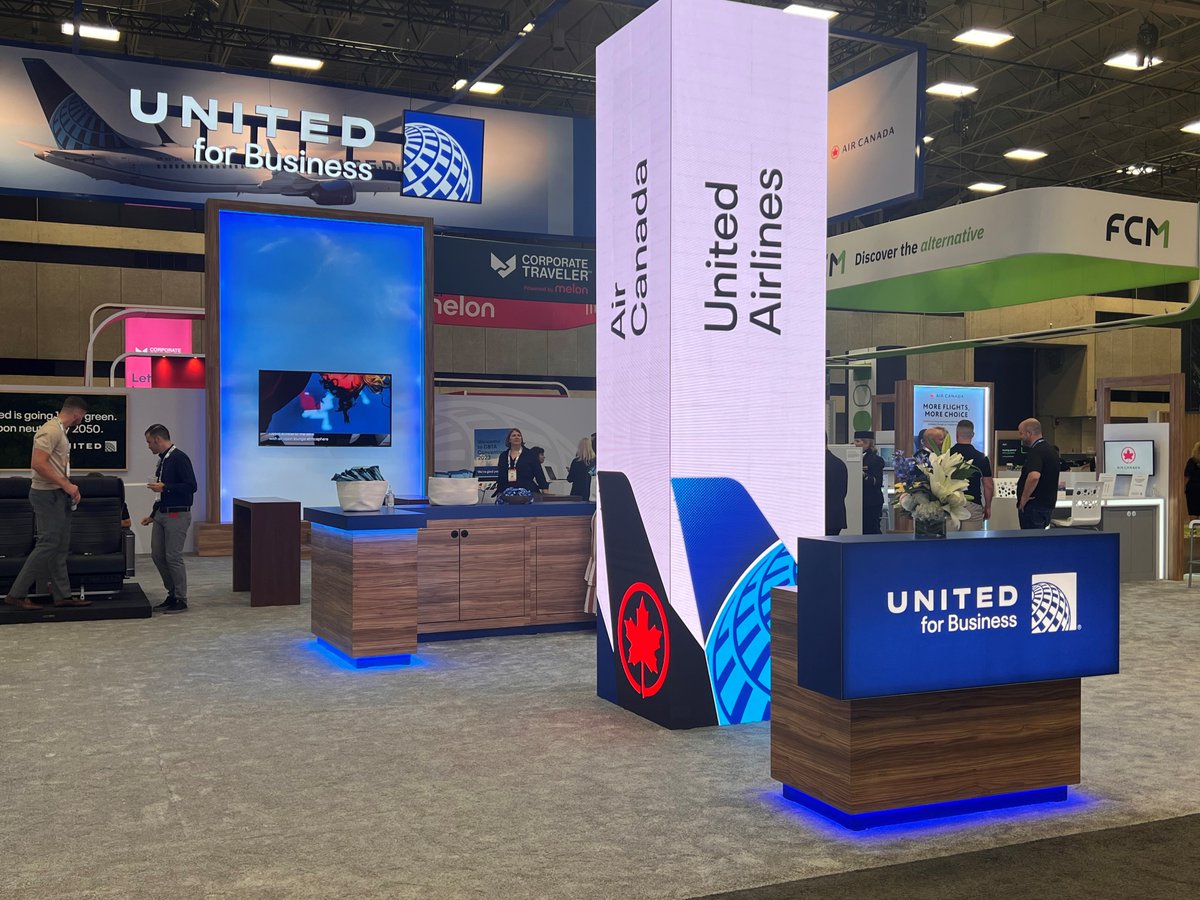 GSEAV's tweet photo. At this years #GBTA2023, we partnered w/ @Derse for the @United booth, helping them stand out by offering a unique freestanding LED Wall Column Tower, utilizing #Aluvision corner tiles. Also in the booth were 98”, 86” &amp; 75” #LEDmonitors -Call us to see what we can help you create https://t.co/4DKpcaHZpN