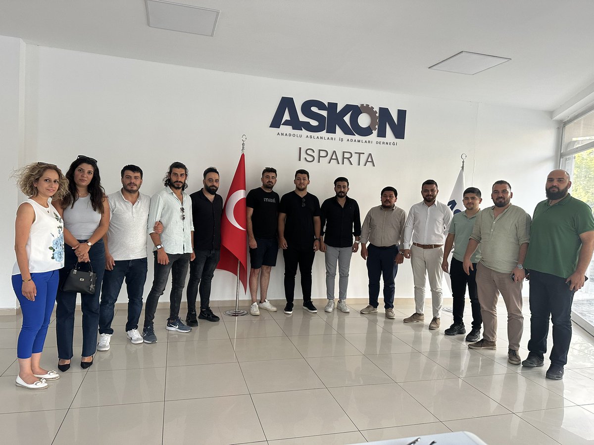 gencaskonisprta's tweet photo. Genç Askon Antalya Şube Başkanı Sn. Mustafa Ersöz ve yönetim kurulu üyelerini şubemizde ağırladık. 

Sevgili başkanımıza ve beraberindeki heyete bizleri ziyarete geldikleri için teşekkür ederiz. https://t.co/qpGuRmKpox