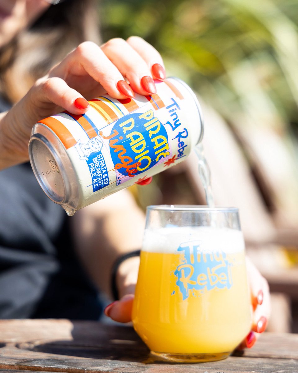 tinyrebelbrewco's tweet image. We love ourselves a new beer and Pirate Radio Jingle is the perfect example! 😍

Brewed with ID7 and Sabro hops Pirate Radio Jingle brings you a full bodied, mega juicy pale ale 🤤

The perfect beer for one in the sun 🍻