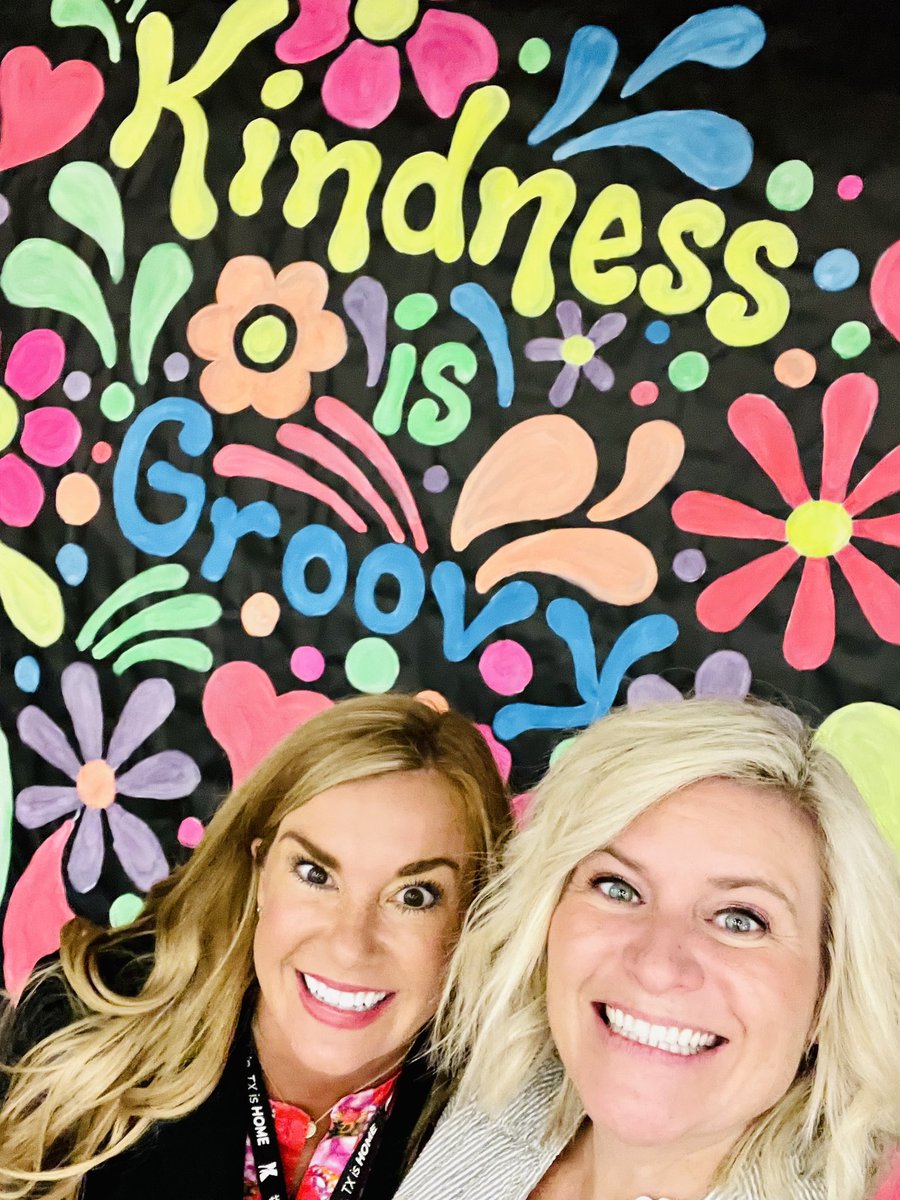 Popped into Blackshear this morning & saw this ⭐️ superstar ⭐️ principal out in classrooms encouraging her students & teachers. Grateful for the team here who radiate kindness & joy! Thank you, Principal Baker, for consistently modeling & supporting what you expect! #KleinFamily