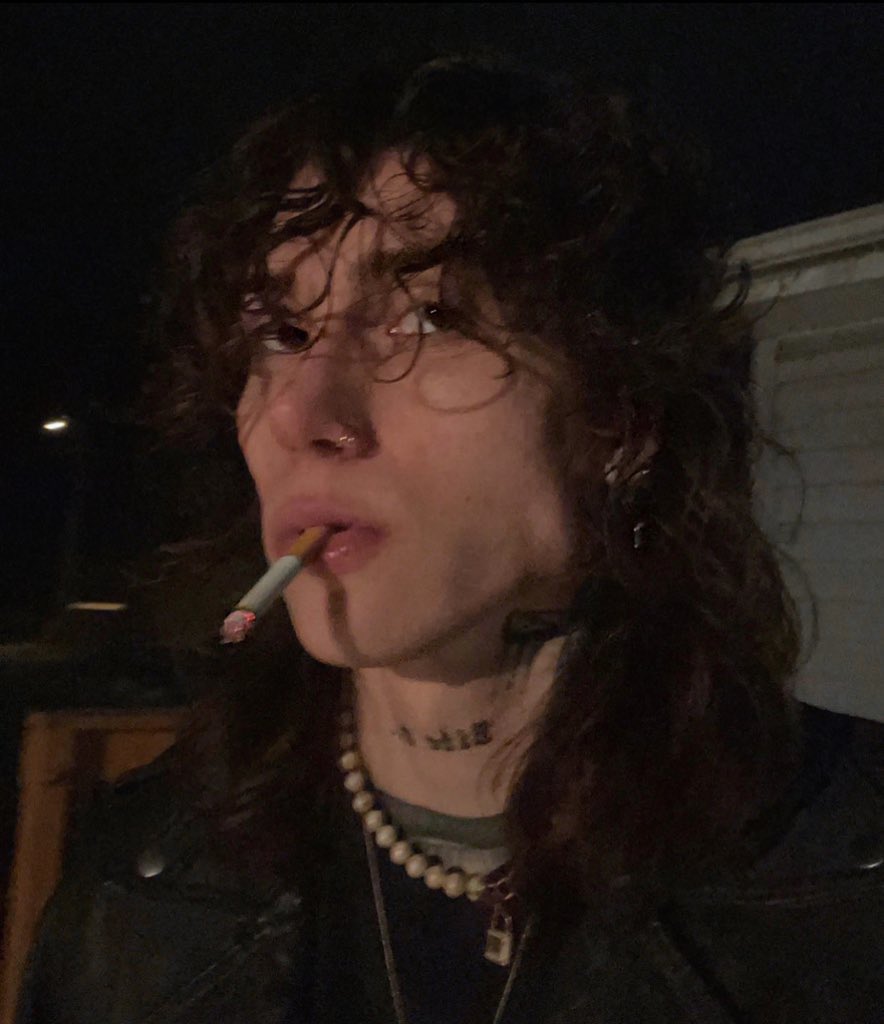 jordannpowell1's tweet photo. the face…the body…the dick…who wants me tho?🫣 
RT if you do;) ill be checking… https://t.co/1mjbH78XkQ
