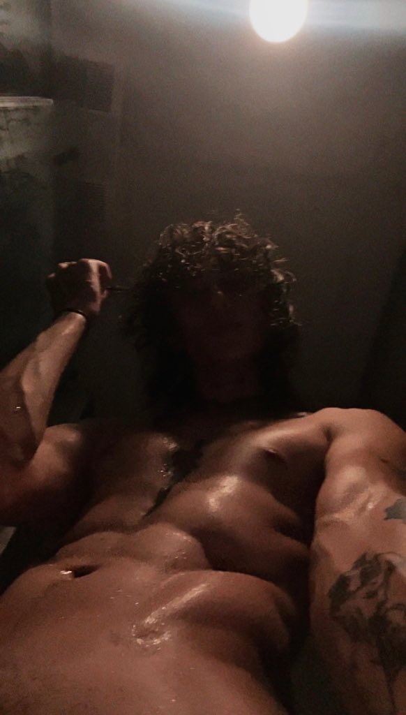 jordannpowell1's tweet photo. the face…the body…the dick…who wants me tho?🫣 
RT if you do;) ill be checking… https://t.co/1mjbH78XkQ