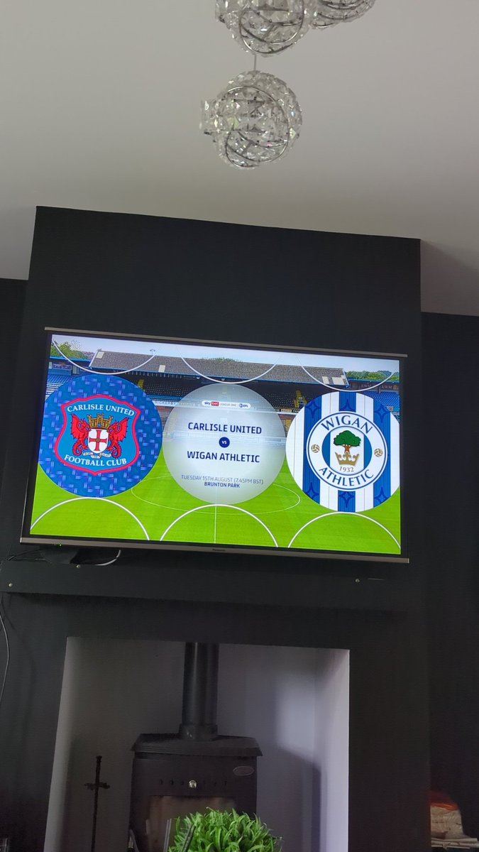 DonnellyWAFC's tweet photo. Up The Fucking Tics ๐ตโช๐ #wafc #tuesdaynightdelight https://t.co/NRTw8CtpB1
